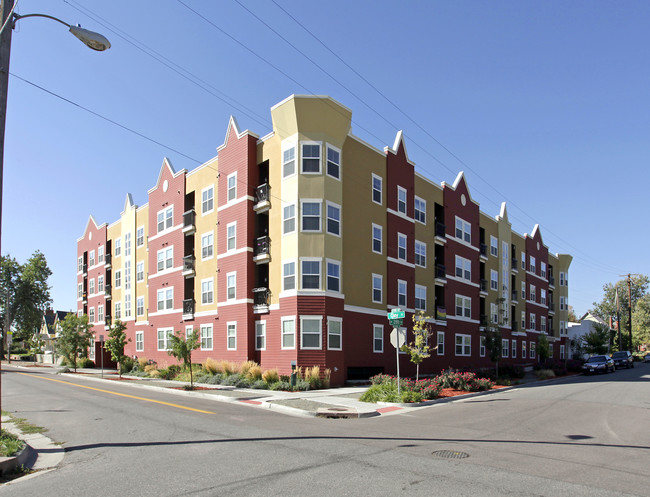 Clay Street Residences in Denver, CO - Foto de edificio - Building Photo