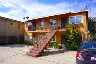 Linden Apartments in Long Beach, CA - Building Photo - Other