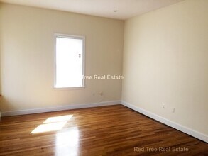 9 Gardner St, Unit 3 in Boston, MA - Foto de edificio - Building Photo