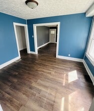 215 S Kosciusko St in Jacksonville, IL - Building Photo - Building Photo