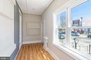 5709 Springfield Ave