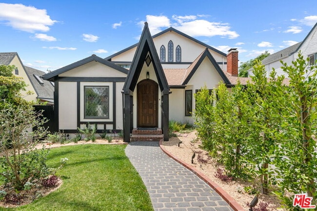 property at 434 26th St