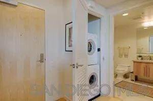 321 Tenth Ave, Unit 1606 in San Diego, CA - Building Photo - Building Photo