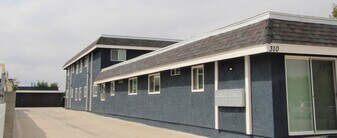 310-312 W Vermont Ave in Anaheim, CA - Building Photo