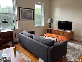 1419 Commonwealth Ave, Unit 403 in Boston, MA - Building Photo
