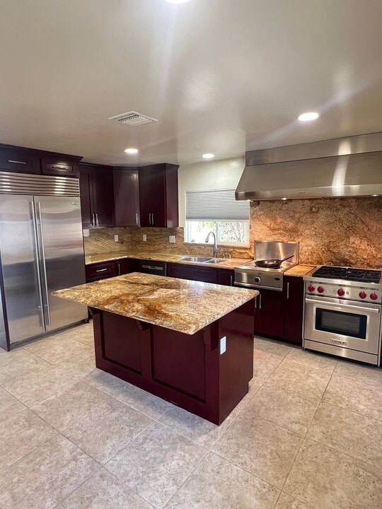26612 Shadow Wood Dr in Rancho Palos Verdes, CA - Building Photo