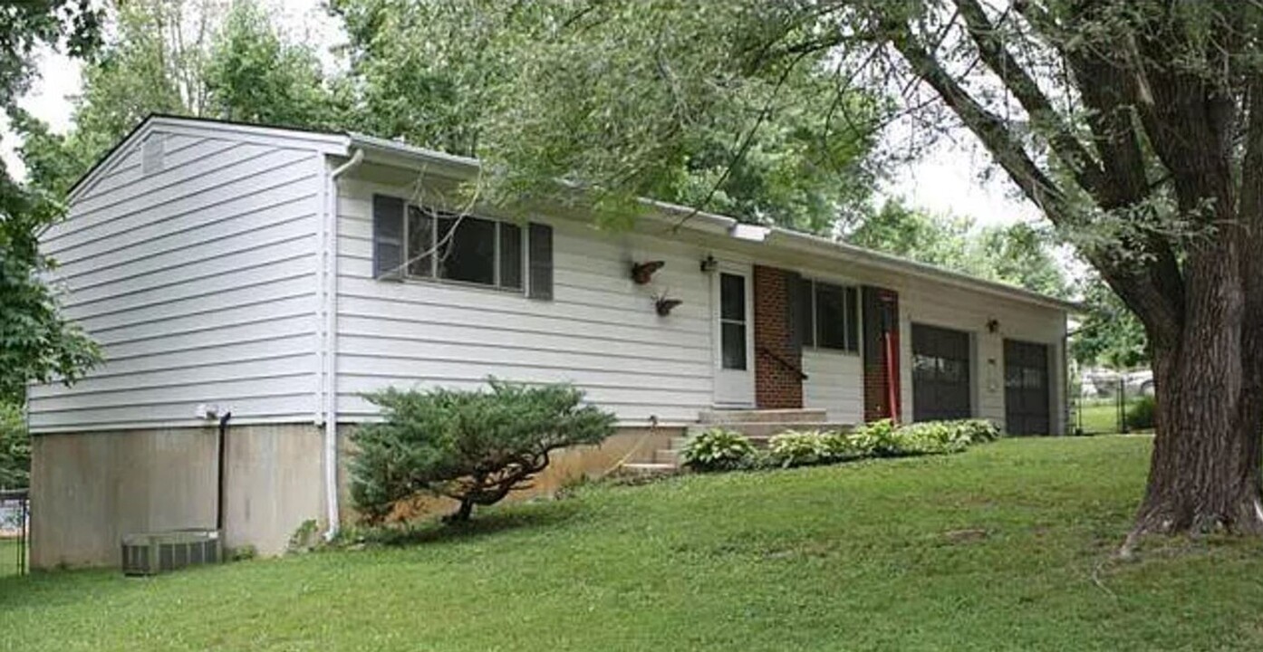 406 Bill Ave in Rolla, MO - Building Photo