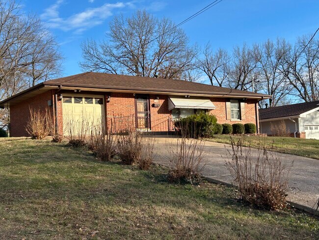 230 Georgia Ave in Ferguson, MO - Building Photo - Building Photo