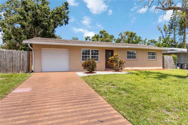 property at 3520 Aloha Dr