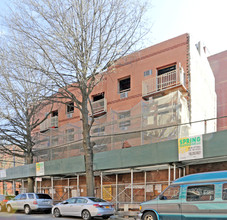 35-01 Leavitt St in Flushing, NY - Building Photo - Building Photo