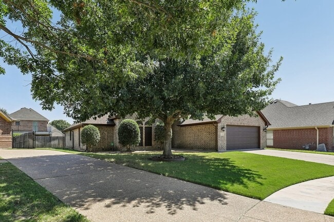 7509 Bunker Ct in Benbrook, TX - Building Photo - Building Photo