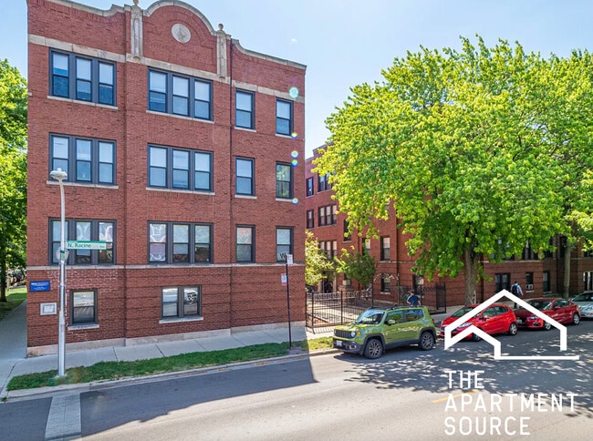 3519 N Racine Ave, Unit W3