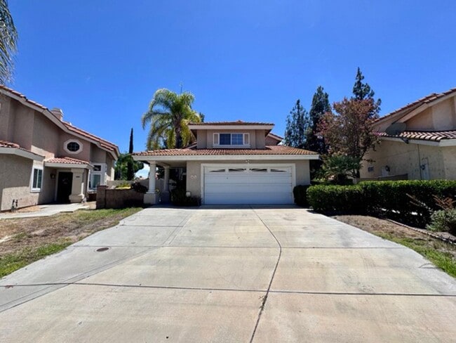 property at 40132 Villa Venecia