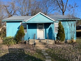 110 Irwin Cir in Hot Springs National Park, AR - Building Photo