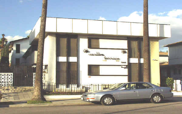 5943 Carlton Way in Los Angeles, CA - Building Photo - Building Photo