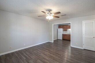 145 Darlene Dr in Clarksville, TN - Building Photo - Building Photo