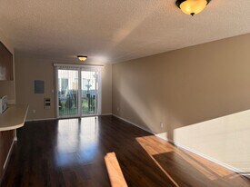 7300 NE 16th Ave in Vancouver, WA - Building Photo