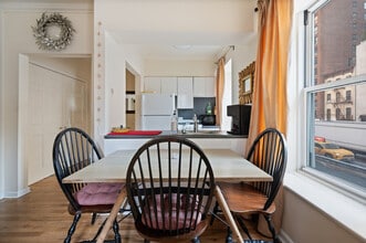 221 E 50th St in New York, NY - Building Photo - Building Photo