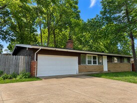 10448 Halls Ferry Road in St. Louis, MO - Building Photo