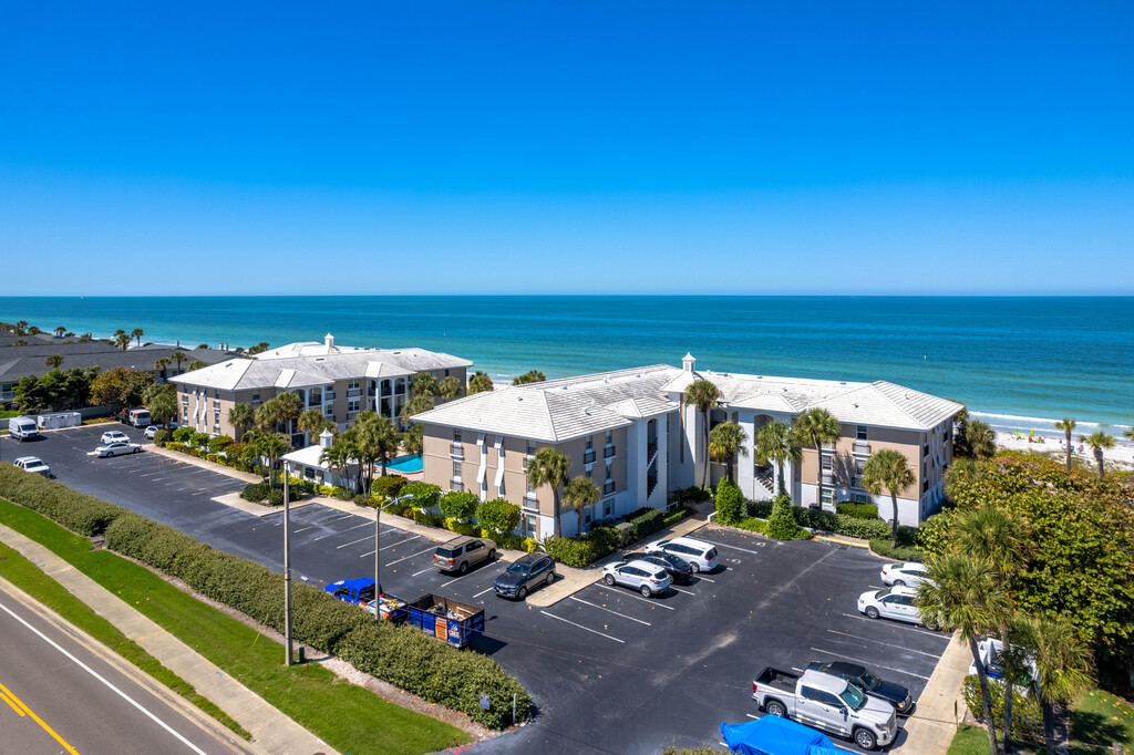 Tortugas Del Mar Apartments | Belleair Beach, FL Apartments For Rent