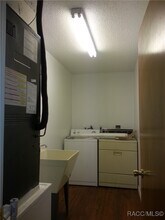 100 E Knightsbridge Pl in Lecanto, FL - Building Photo - Building Photo