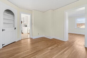 43 Northbourne Rd, Unit 1 in Boston, MA - Building Photo - Building Photo