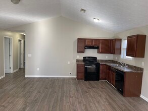 372 Overlook Dr in Seymour, TN - Building Photo - Building Photo