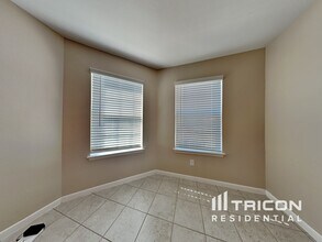 805 Painted Bison Dr in La Marque, TX - Building Photo - Building Photo