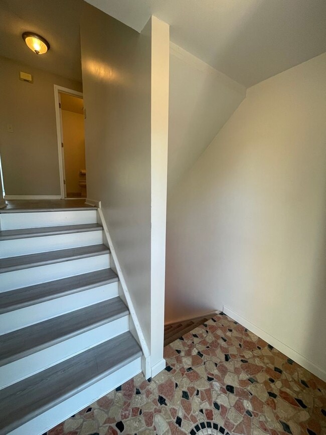 8254 Boatwatch Dr in Baldwinsville, NY - Building Photo - Building Photo