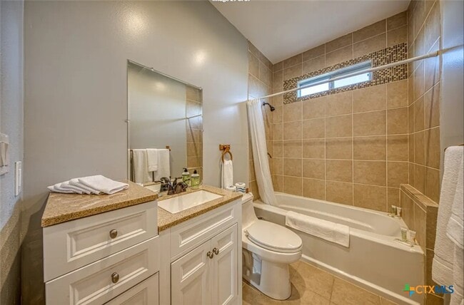 property at 729 Clay Ridge