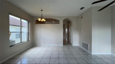 112 Cello St in Davenport, FL - Foto de edificio - Building Photo