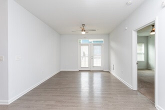Avalon of Wilmington in Wilmington, NC - Foto de edificio - Interior Photo