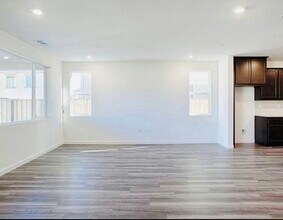 5401 Spg Mountain Ln in Antioch, CA - Building Photo - Building Photo