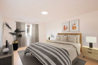 980 White Knoll Dr in Los Angeles, CA - Foto de edificio - Building Photo