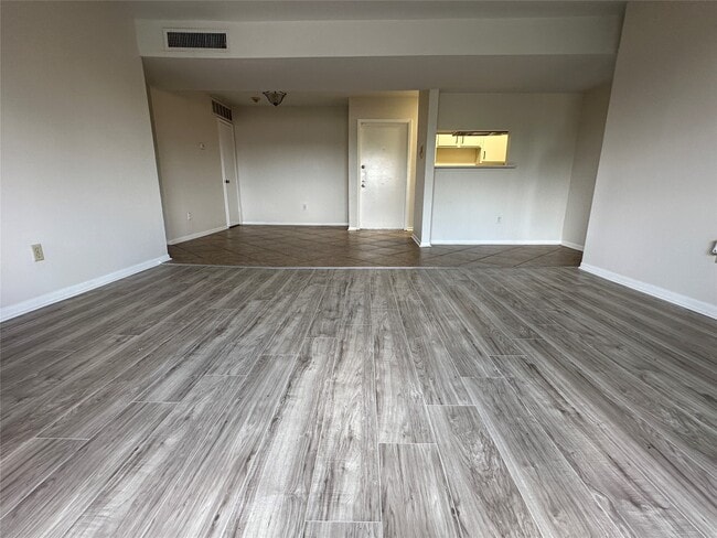 8421 Hearth Dr in Houston, TX - Building Photo - Building Photo