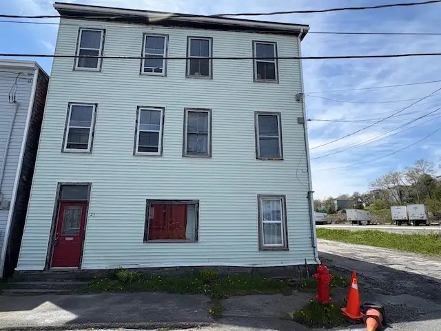 25 Meadow St in Saint John, NB - Building Photo