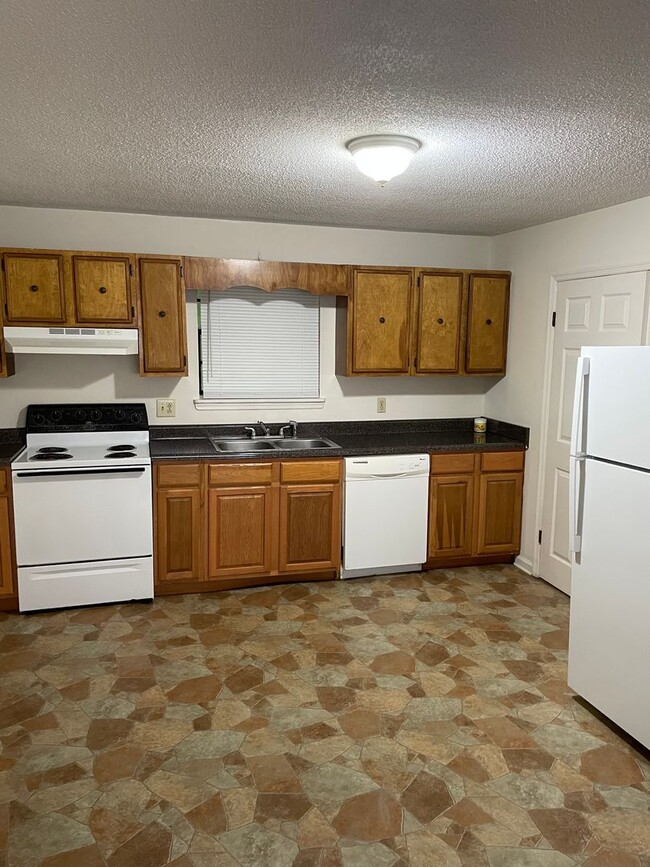 1151-1153 Hamilton Cir NW in Cleveland, TN - Foto de edificio - Building Photo