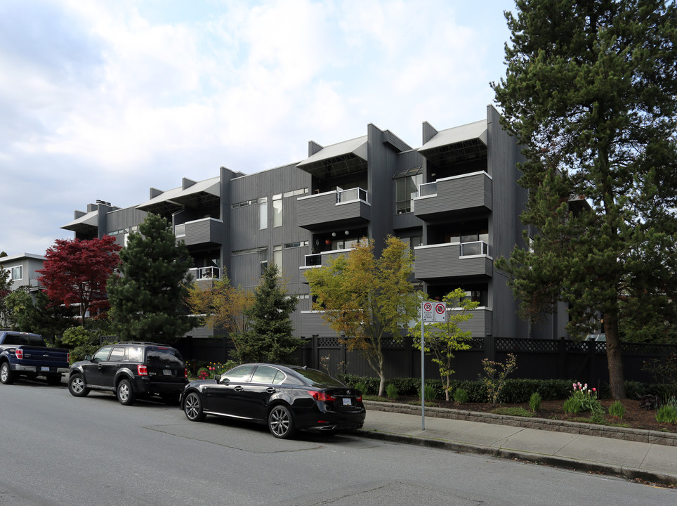 1125 W 13th Ave in Vancouver, BC - Building Photo