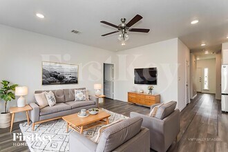 7308 Parkside Pl Dr in North Richland Hills, TX - Foto de edificio - Building Photo