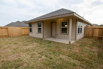 25219 Sanitas Valley Dr in Porter, TX - Building Photo - Building Photo