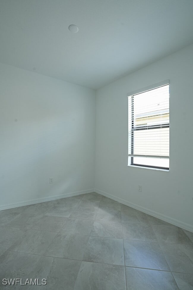 14984 Palamos Cir in Ft. Myers, FL - Building Photo - Building Photo