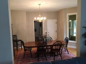 629 6th St SE in Minneapolis, MN - Building Photo - Building Photo