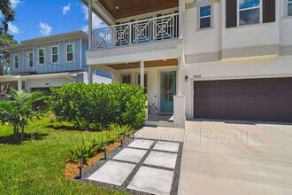 5408 S Elkins Ave in Tampa, FL - Foto de edificio - Building Photo
