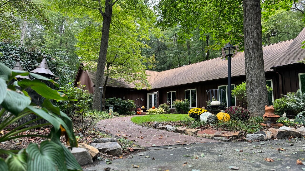 9093 Spring Hill Ln in Salisbury, MD - Building Photo