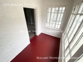 2501 Highland Ave in Cincinnati, OH - Building Photo - Building Photo