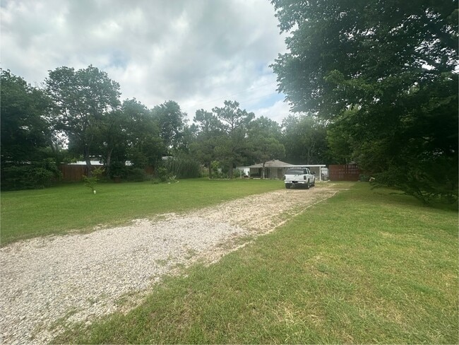 property at 721 Thompson Dr
