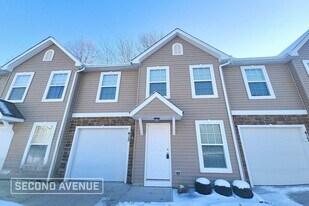 415 Station 44 Pl in Painesville, OH - Building Photo