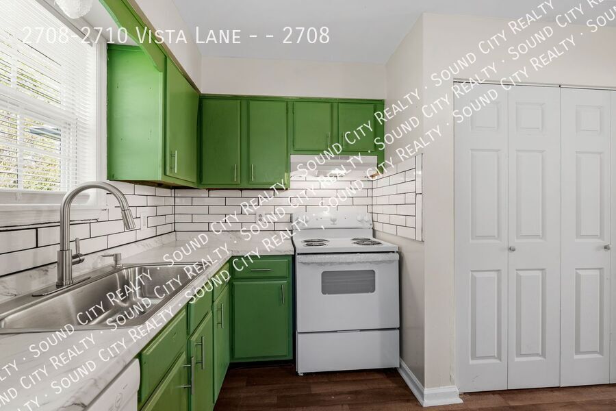2708-2710 Vista Ln in Nashville, TN - Building Photo