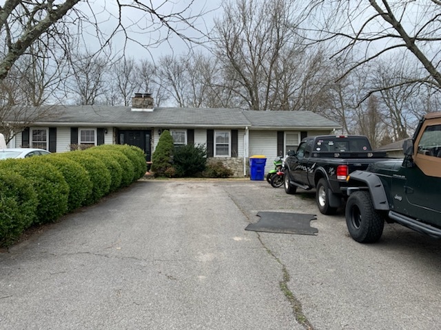 property at 727 Tara Ct