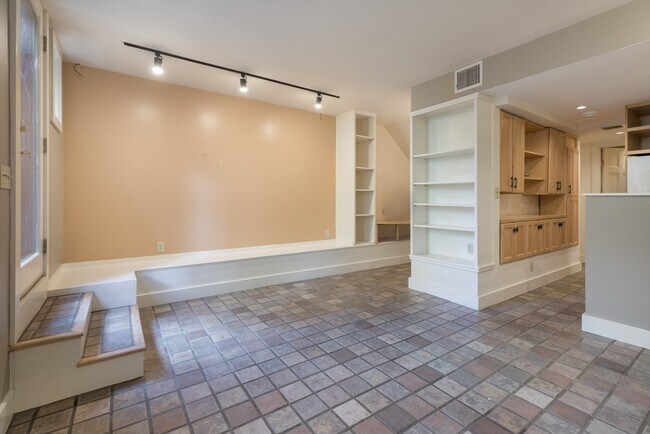 73 Chandler St, Unit B in Boston, MA - Foto de edificio - Building Photo